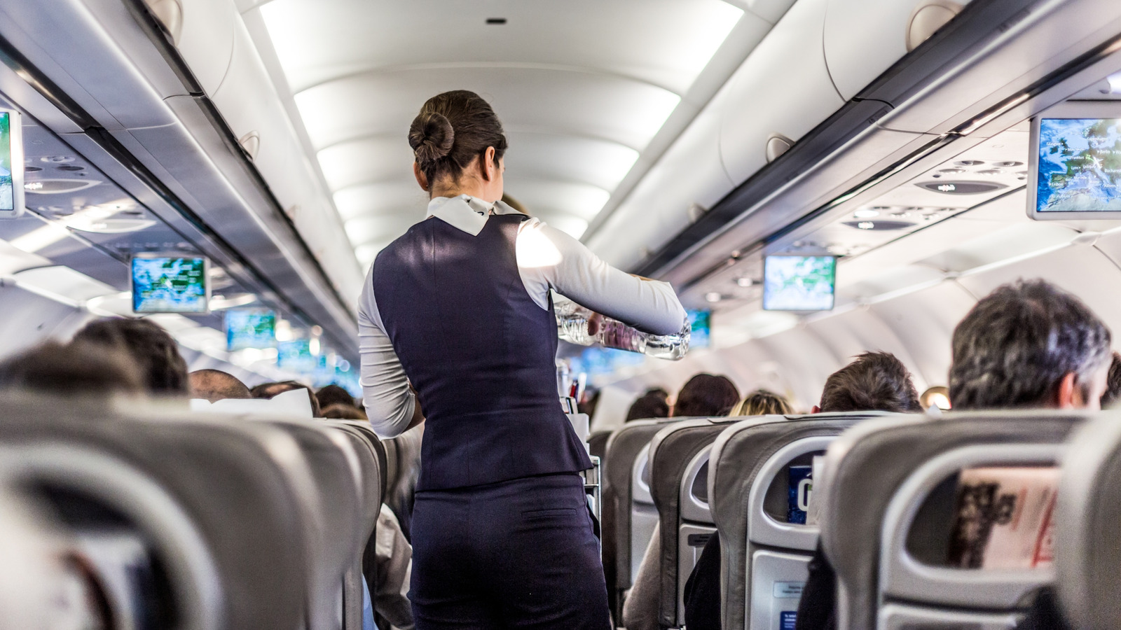 実は飛行機に持ち込める意外なスナック菓子