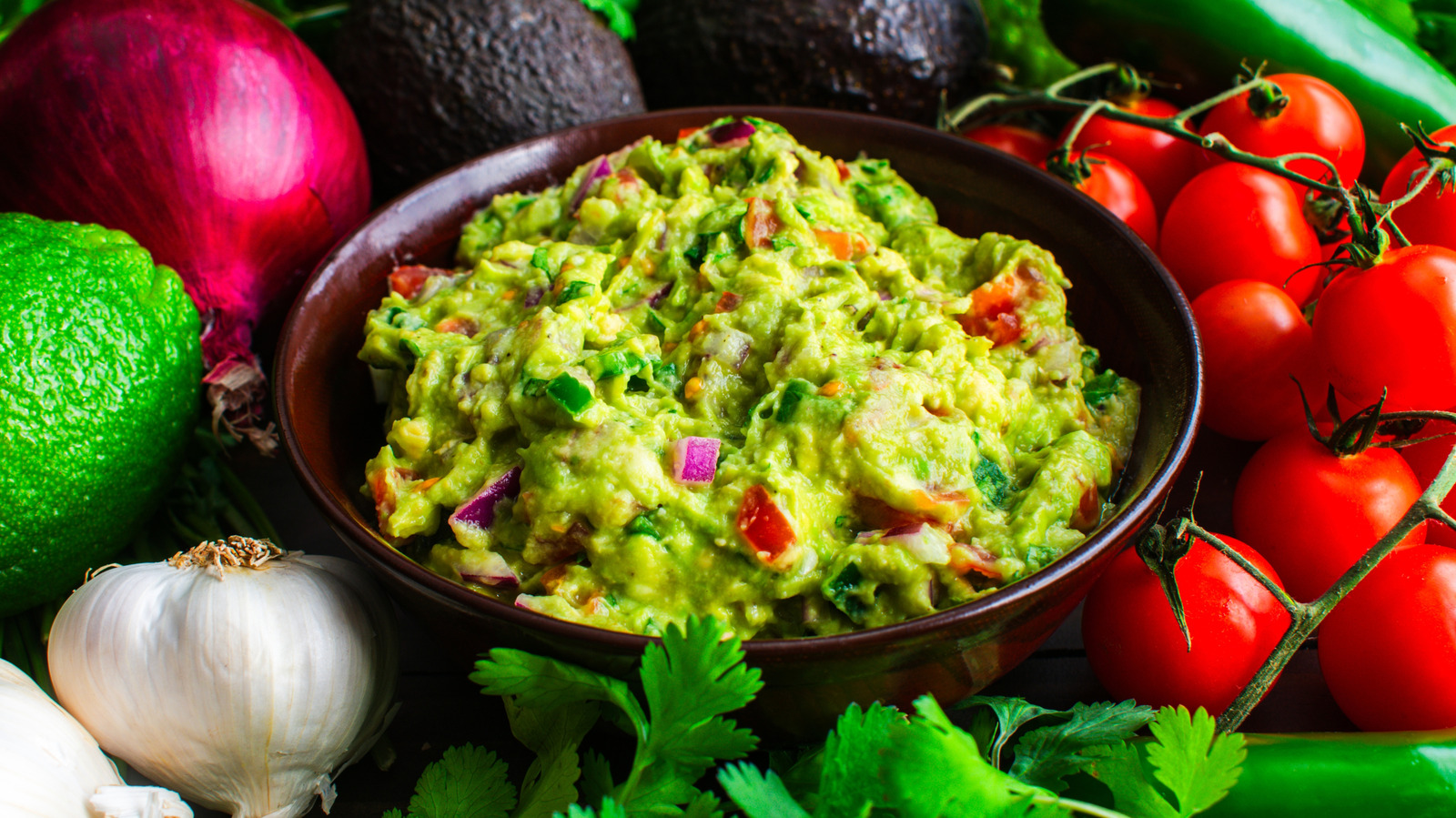 Guac をグリーンに保つために機能しない 4 つのハックと効果があるハック 4 つ