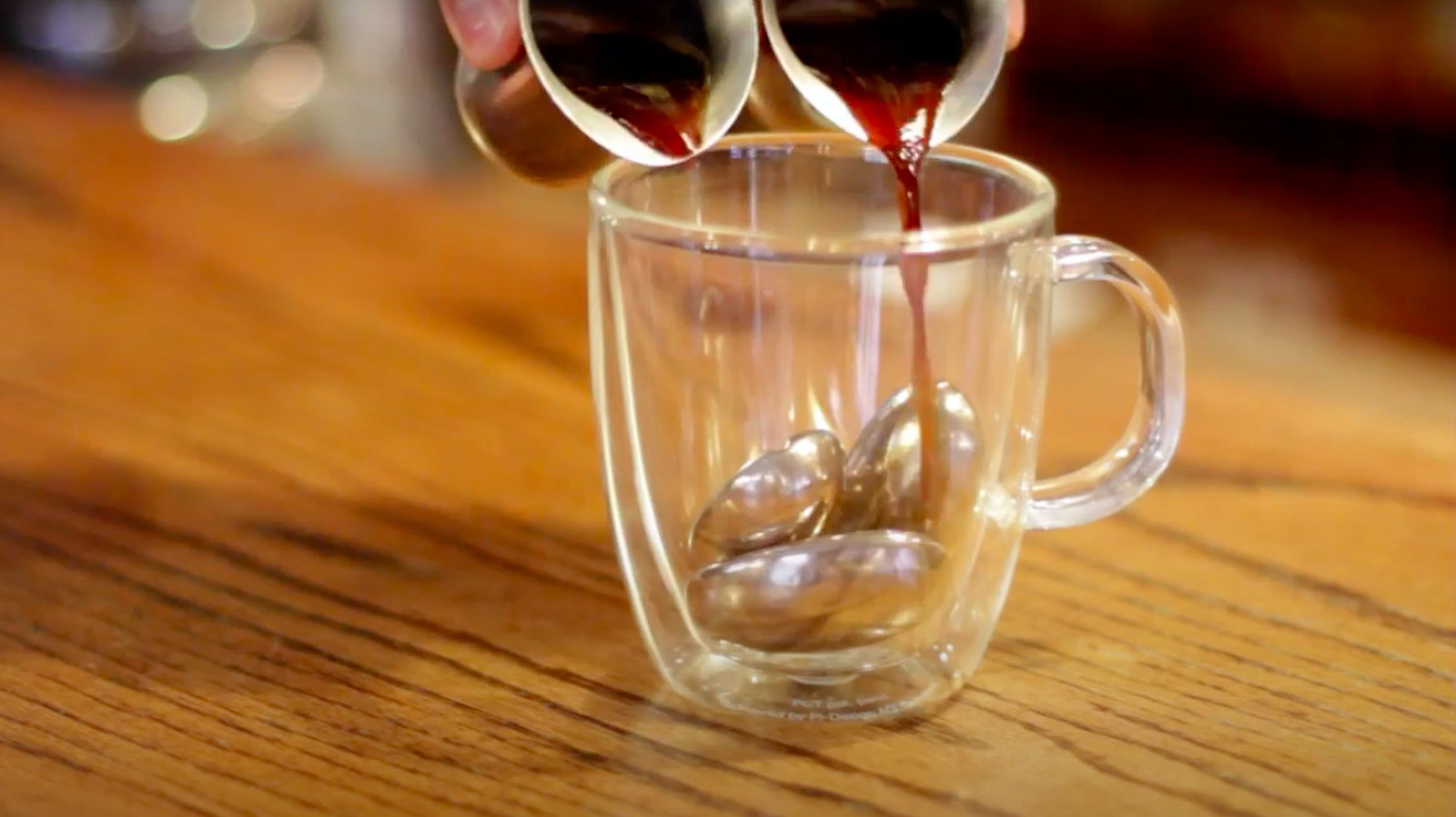 サメのタンクの後にコーヒージュリーに起こったことは次のとおりです