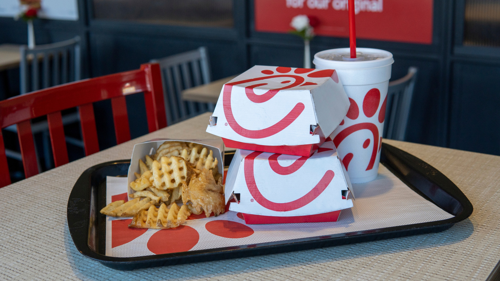 Chick-Fil-A の注文をシンプルなチキン コルドン ブルーに変える方法