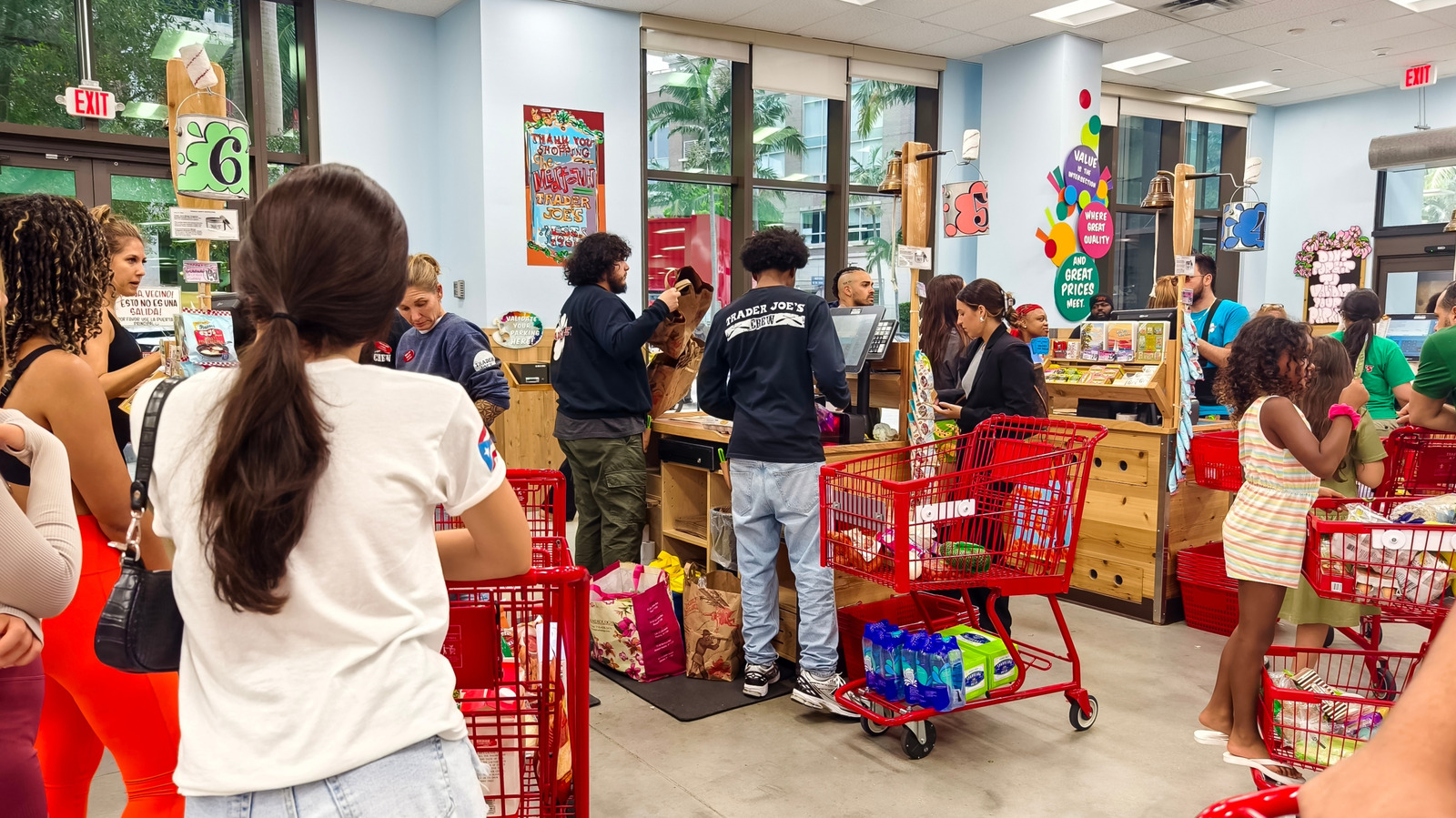 勤務週間中にトレーダージョーズで買い物をする最悪の時期はあなたが思うことではありません