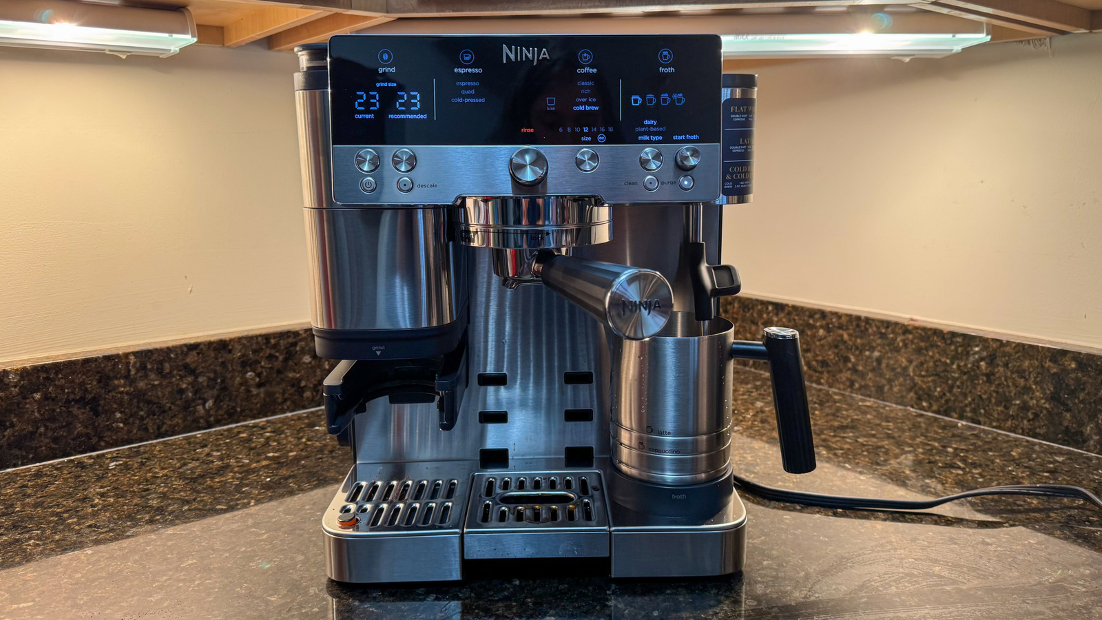 レビュー：Ninja LuxeCaféPremierシリーズは、初心者のホームバリスタにとって必須アイテムです